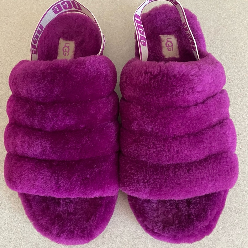 Women's UGG Purple Fluffy Yeah Platform Slipper  Size 9